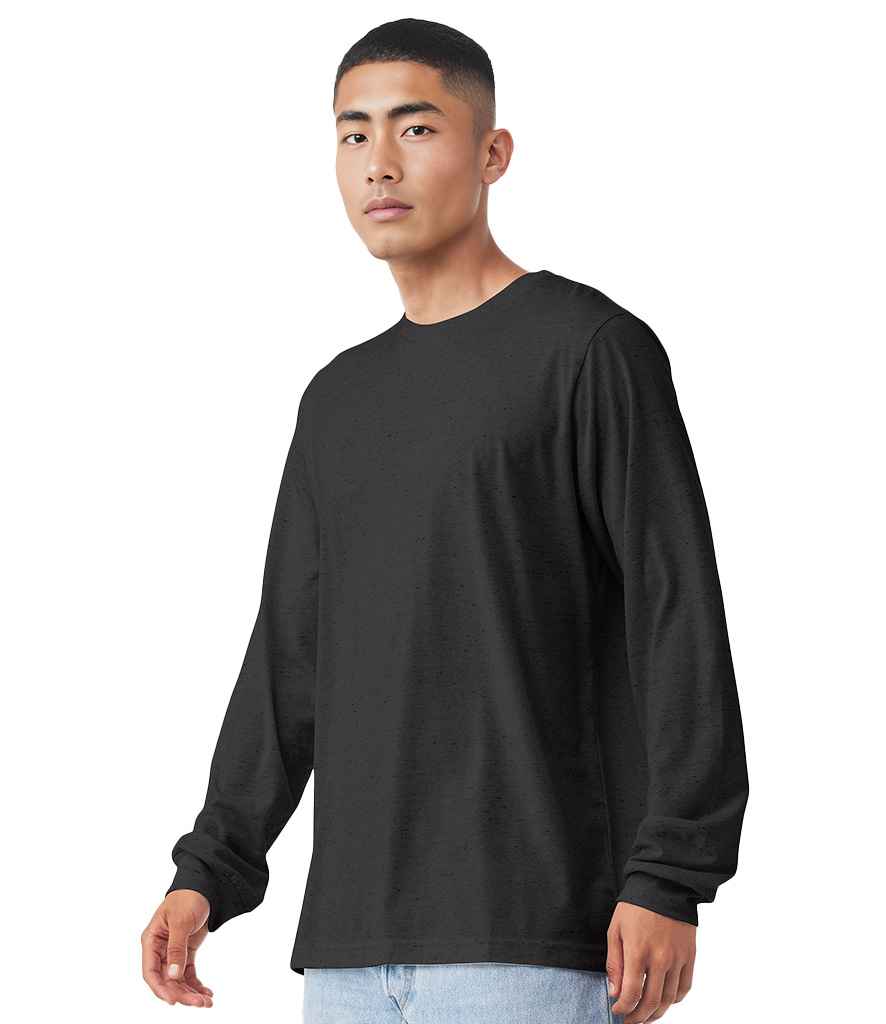 CVC3501 Dark Grey Heather Model