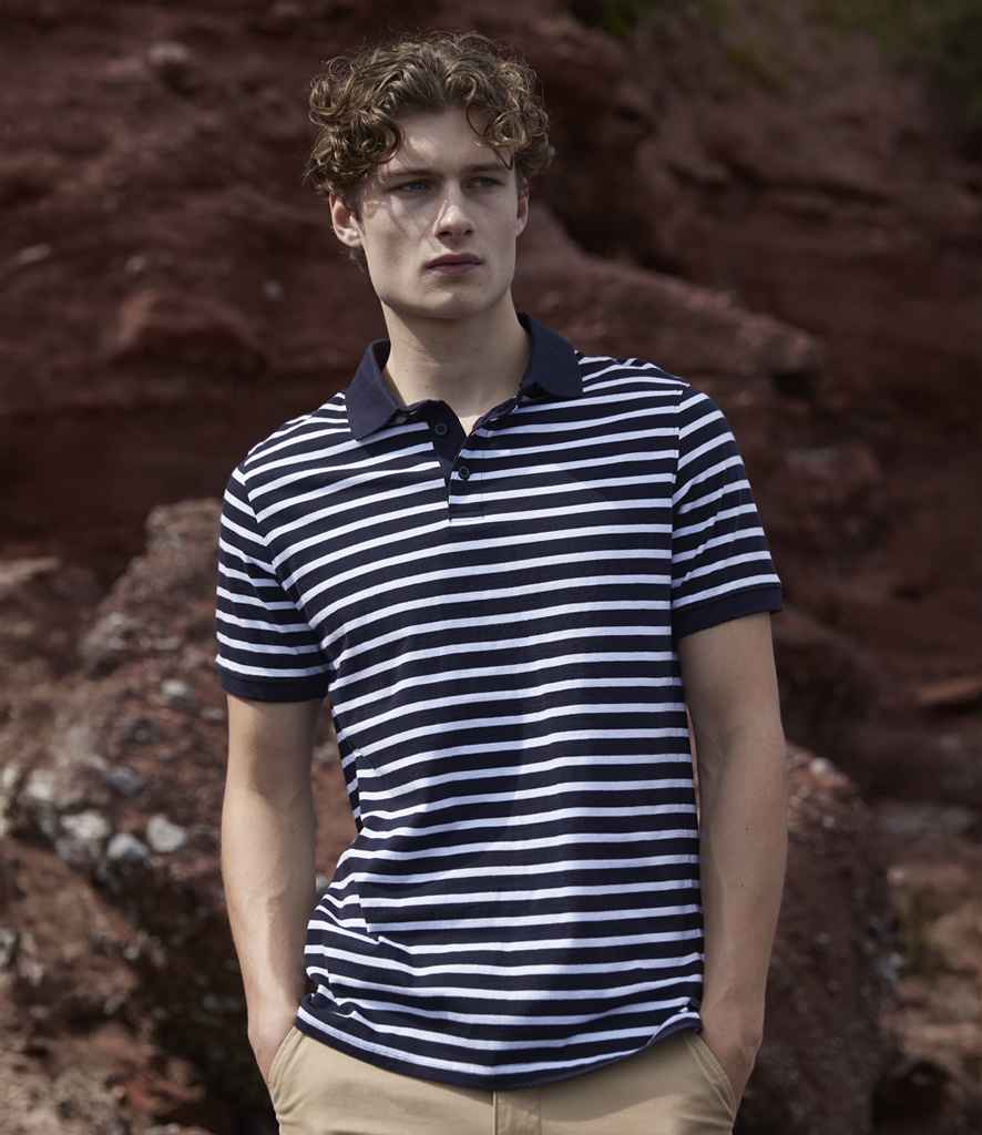 FR230 Navy/White Model