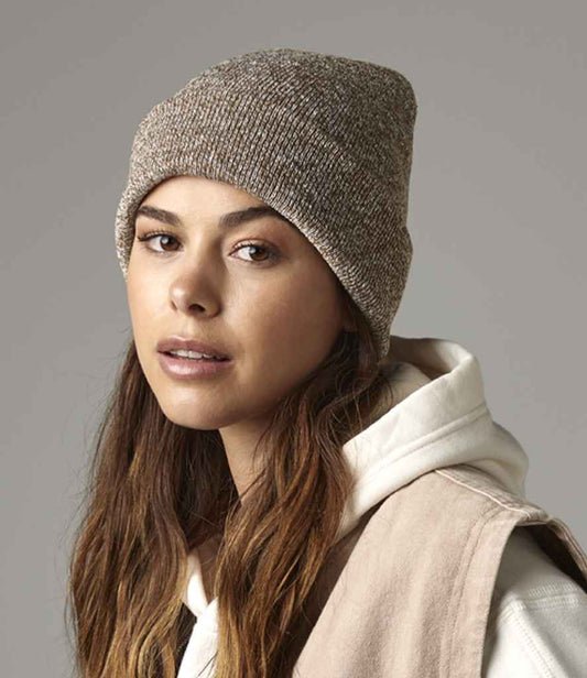 BB45 Heather Oatmeal Model