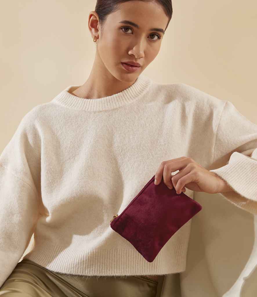 BG715 Ruby Red Model